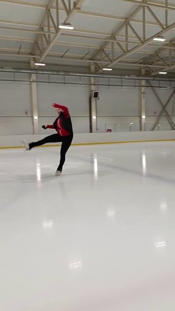 Полина в фуфайке в заклоне смотреть онлайн