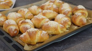 Ох, и хороши эти Рогалики! - говорит муж, когда я их пеку!  Секрет Вот в этом тесте, оно Великолепно