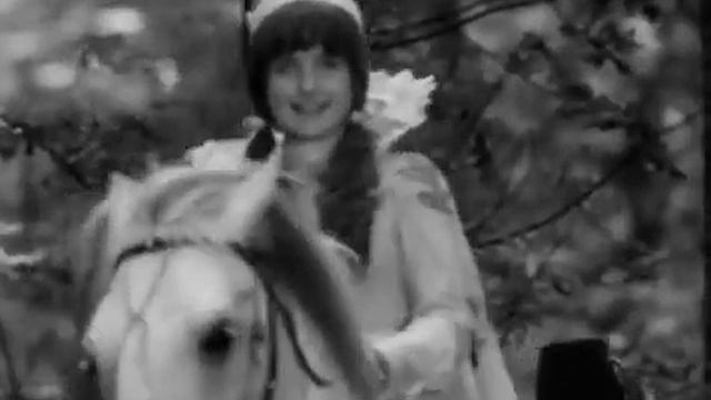 Юля ЯКУБ и Андрей Енинин (Я Робин Гуд 1974 ) смотреть онлайн