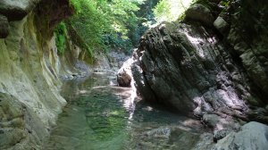 Лазаревское. Поход в узкий каньон Мамедовой щели.