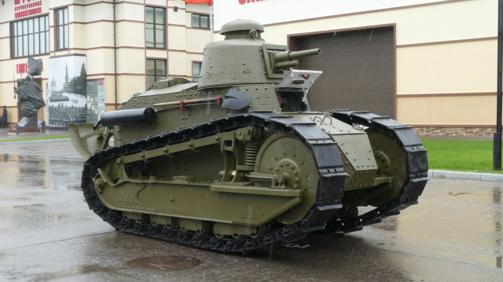 Легкий танк Renault FT, Музей отечественной военной истории, 7 мая 2024 смотреть онлайн