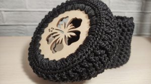 Шкатулочка из Ярн Арт Макраме крючком. Мне она нравится, но вязать из нее не просто