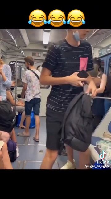 Вот прикололся 🤣😂