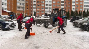 «Фрэнсис» добрался до Санкт-Петербурга: задержаны десятки рейсов, тысячи дворников убирают снег