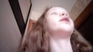 убираюсь в квартире пока Милана спит)