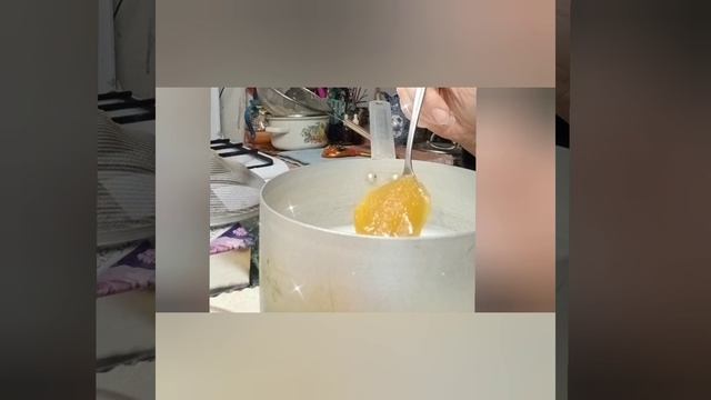 Тает снег. Свеча и ванна.