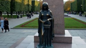 БАЛЛАДА О КРАСНОЙ ШАПОЧКЕ