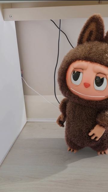 Знакомство Ангелины и Лабубу смотреть онлайн