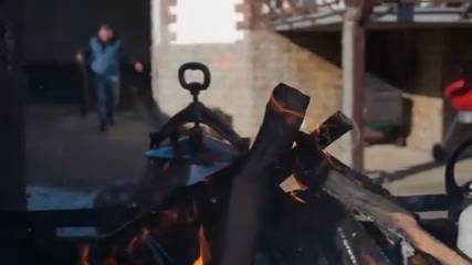 ЛУЧШИЙ ШАШЛЫК ИЗ ОСЕТРА НА МАНГАЛЕ смотреть онлайн