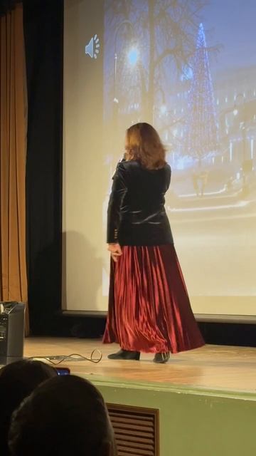 Маргарита ФИЛАТОВА-САФРОНОВА поёт на нашем новогоднем вечере