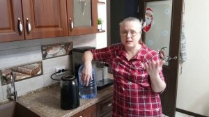 Небольшая уборка на кухне. Заказала суши и пиццу👍