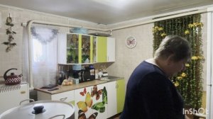 Отвариваю домашнюю индоутку для запекания.