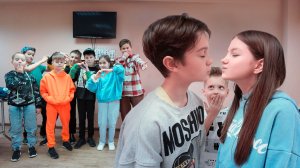 В школе новая пара? Изи и Сайлор ...  6я СЕРИЯ