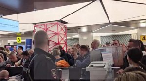 Пассажирам по несколько часов не могут выдать багаж в Шереметьево