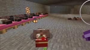 В Майнкрафт завезли роботов пылесосов.