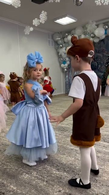 Всю жизнь с этими 😅❤️мужиками так приходится😉 смотреть онлайн