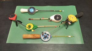 Как оснастить зимнюю удочку для ловли на мормышку. Видео для начинающих рыбаков.