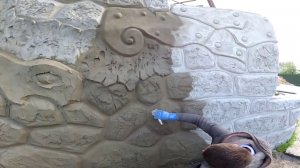 оформление цоколя дома декоративный камень из  арт бетона.