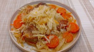 Мясо Запеченное с Квашенной Капустой .