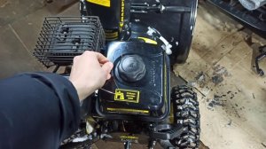 Плавают обороты на снегоуборщике Champion ST656