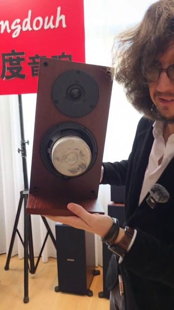 Удивительное рядом или как сделать необычную акустику 🤔? смотреть онлайн