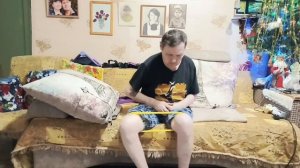 Жизнь после инсульта.Приходила мама,занимался с экспандерами резинками.