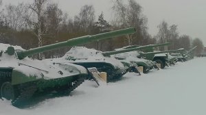 Парк-сад Победы,музей военной техники