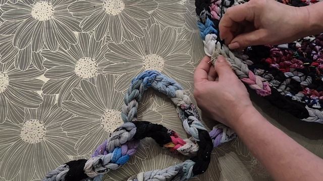 НАШЛА ЧЕМ РУКИ ЗАНЯТЬ... смотреть онлайн