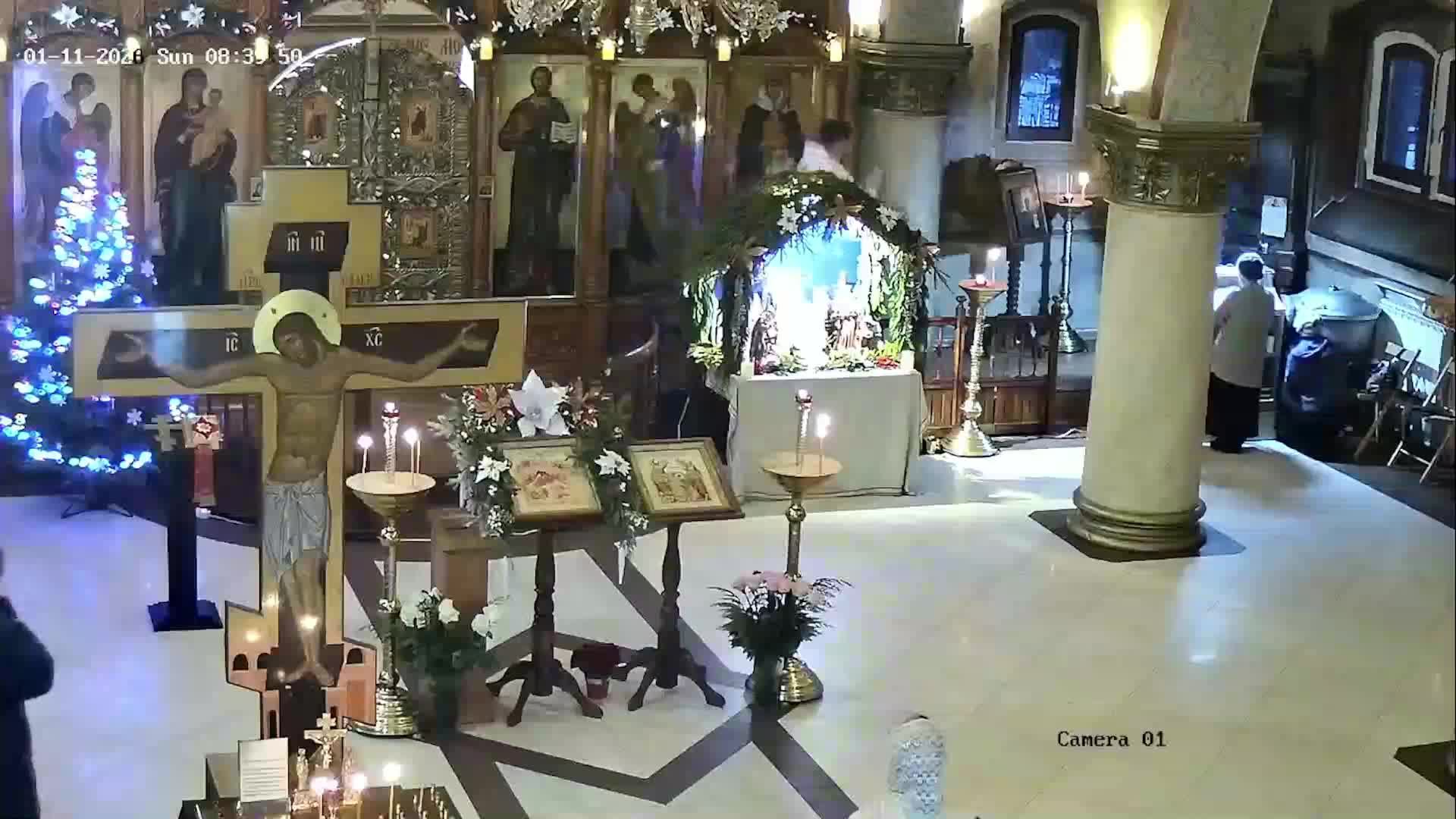 Божественная литургия. Правв. Иосифа Обручника, Давида царя и Иакова брата Господня 11.01.2026 смотреть онлайн