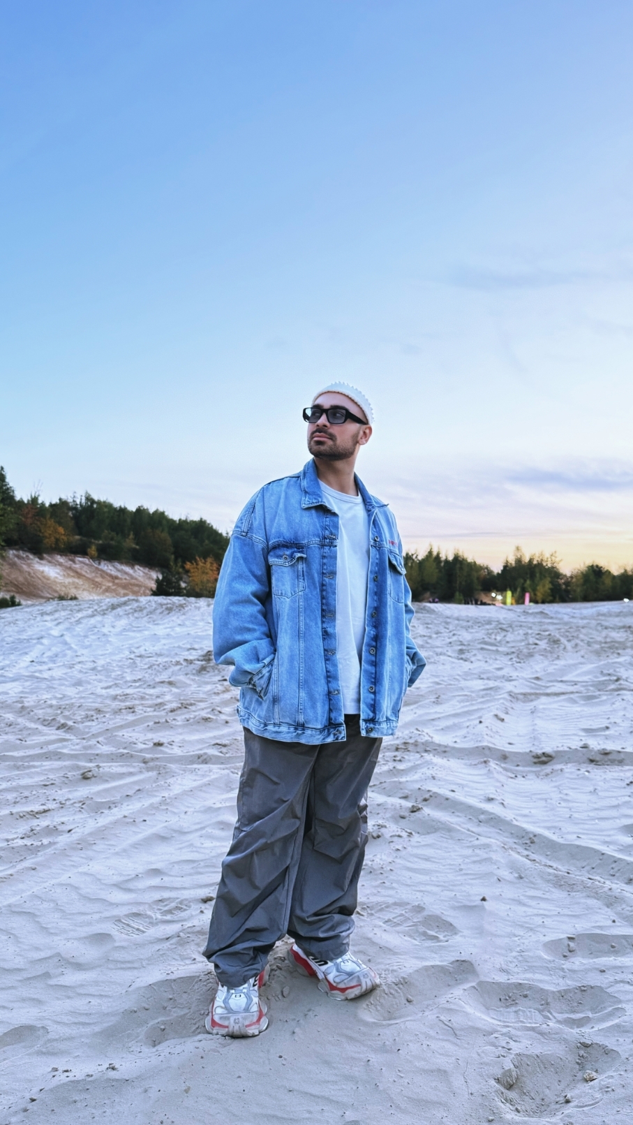 Ну вот и закончились каникулы...но это не повод расстраиваться, ведь впереди столько интересного 🫶 смотреть онлайн