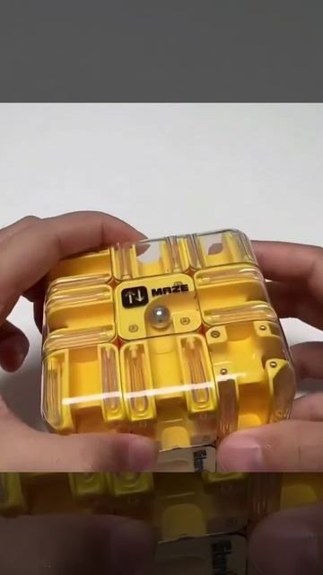 В сети завирусилась головоломка Кубик Рубика 2, которая усложняет классику.