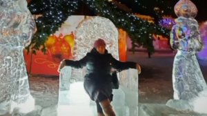 С днём рождения сестрёнка!