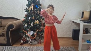 Надежда Кадышева (Золотое кольцо) - Плывёт веночек