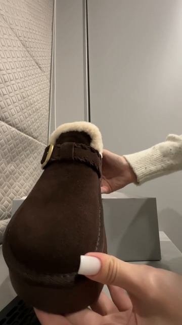 Распаковка ботинок из замши с Poizon — зима в роскоши!