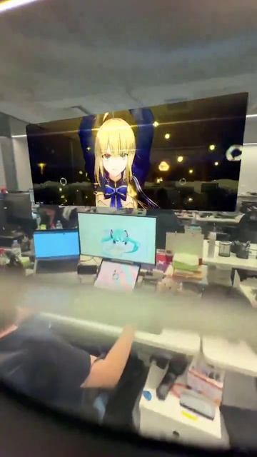 Главная причина купить очки доп реальности XREAL Air 2 Pro — играть на работе.