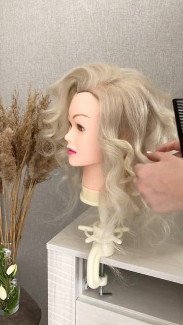 Кусочек видео с обучения по прическам смотреть онлайн