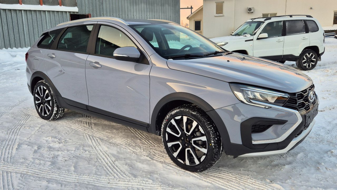 Vesta SW Cross Enjoy в цвете Тайфун с 6 ступкой и как делается предпродажная подготовка #vestacross смотреть онлайн