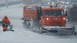 Более 145 тыс. человек привлекли к ликвидации последствий снегопада в Москве