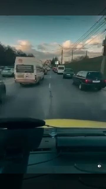 Проезд машины скорой помощи в Воронеже