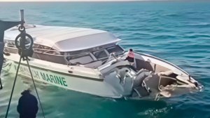 11 человек пострадали при столкновении катера с траулером на Пхукете