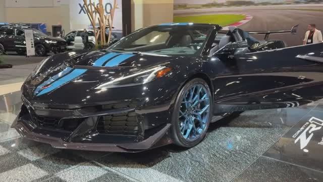 Corvette ZR1 2025 года смотреть онлайн