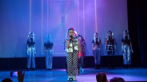 «ИНОПЛАНЕТЯНЕ». Исп. ансамбль «ДевАйс» и «Бон-Бон»