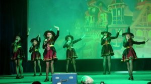 «НЕДОУЧКИ». Исп. ансамбль «Солнце»