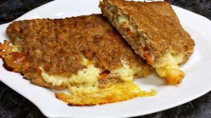 Мясной конвертик с начинкой в духовке, вкусный ужин из фарша