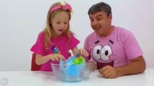 Лайк Крошки Настя открываем сюрпризы