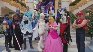 Настя погрузилась в мир виртуальных миров - яркие костюмы и музыка объединились!