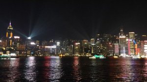 Светомузыкальное шоу "A Symphony of Lights" ("Симфония огней") в Гонконге