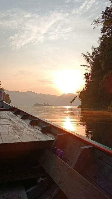 Раннее утро, озеро Чео Лан, Национальный парк Као Сок, Тай (Chieo Lan Lake, National Park Khao Sok)