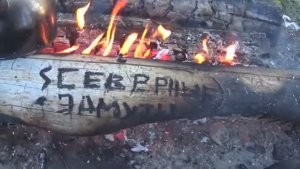 Идущий по воде!Нацеплялось камбалы в сетку.Рыбалка на море в Броднях!