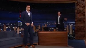 Роб Гронковски предсказывает победу в Супербоуле LVII и рассказывает, как вечеринки помогли ему